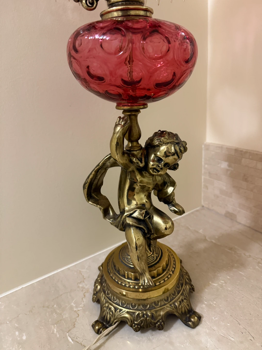 Vintage Ruby Glass Cherub Lamp with Crystal Dangles - photo 4