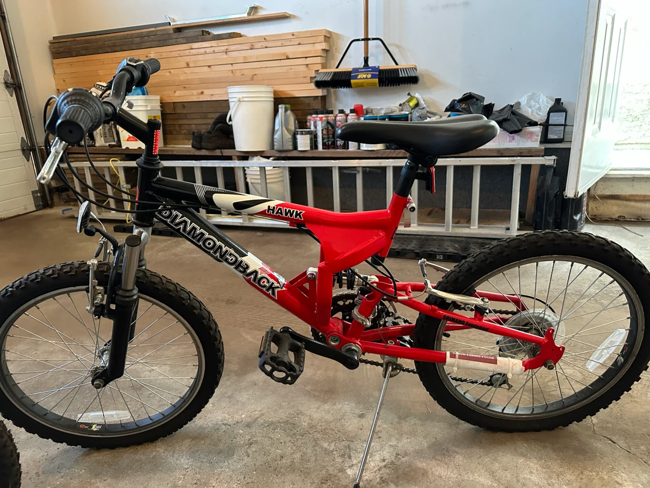 Adults bike and two kids bike