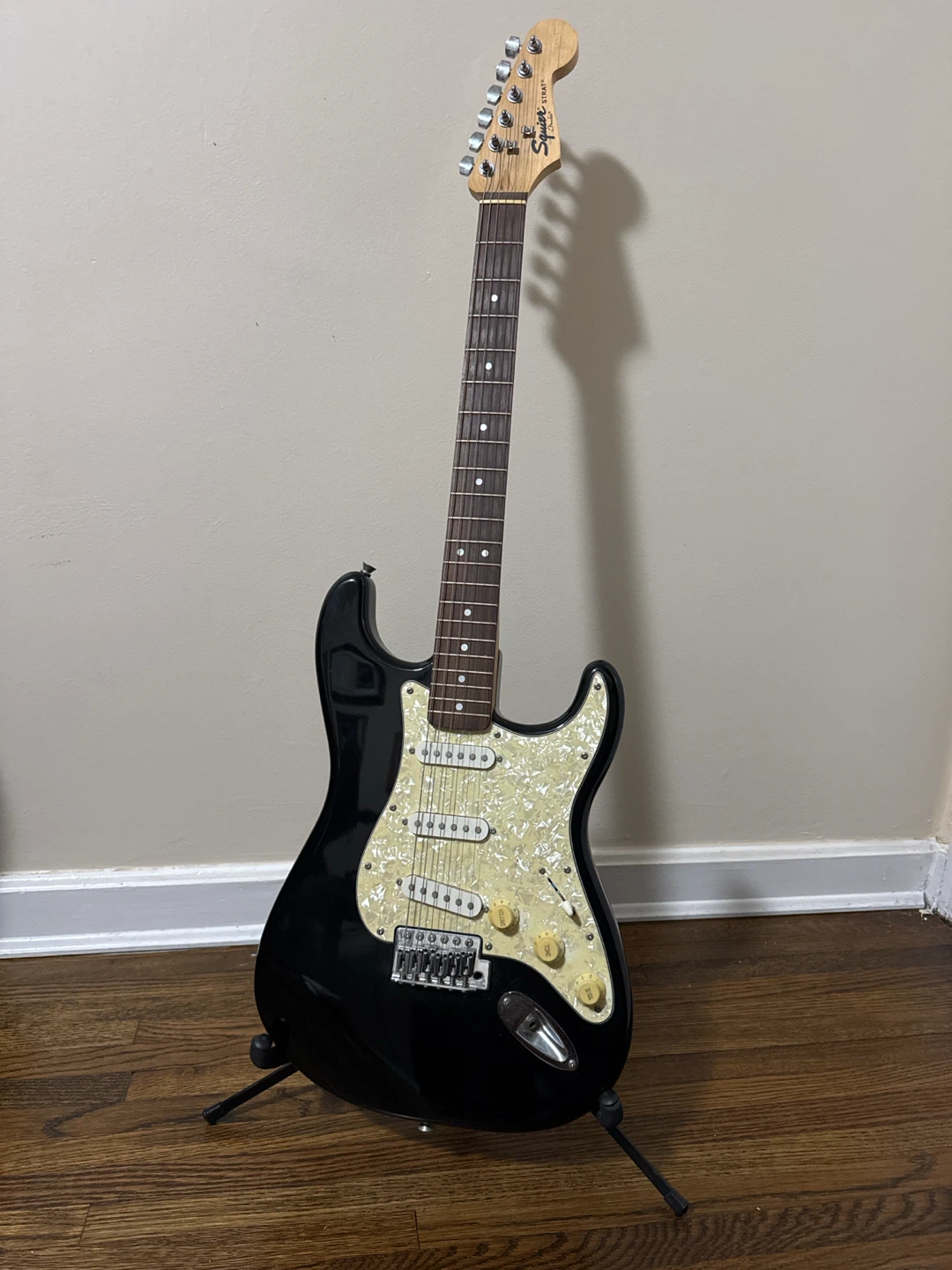 Squier by Fender Stratocaster Electric Guitar - photo 2