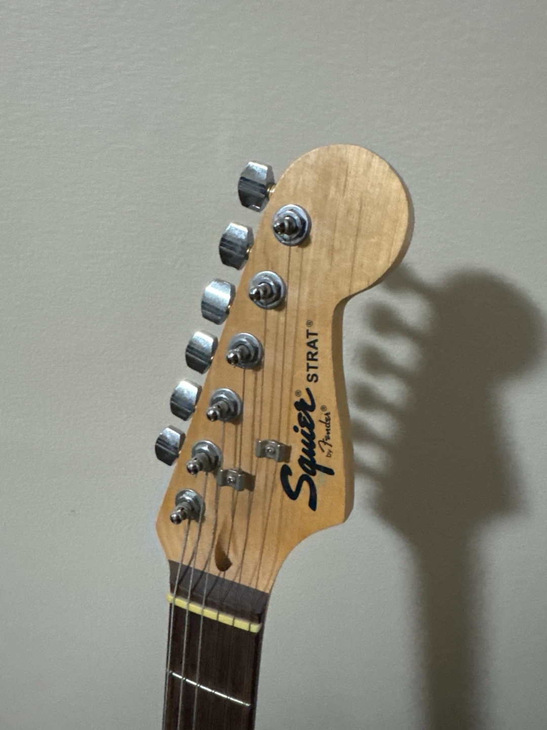 Squier by Fender Stratocaster Electric Guitar - photo 4