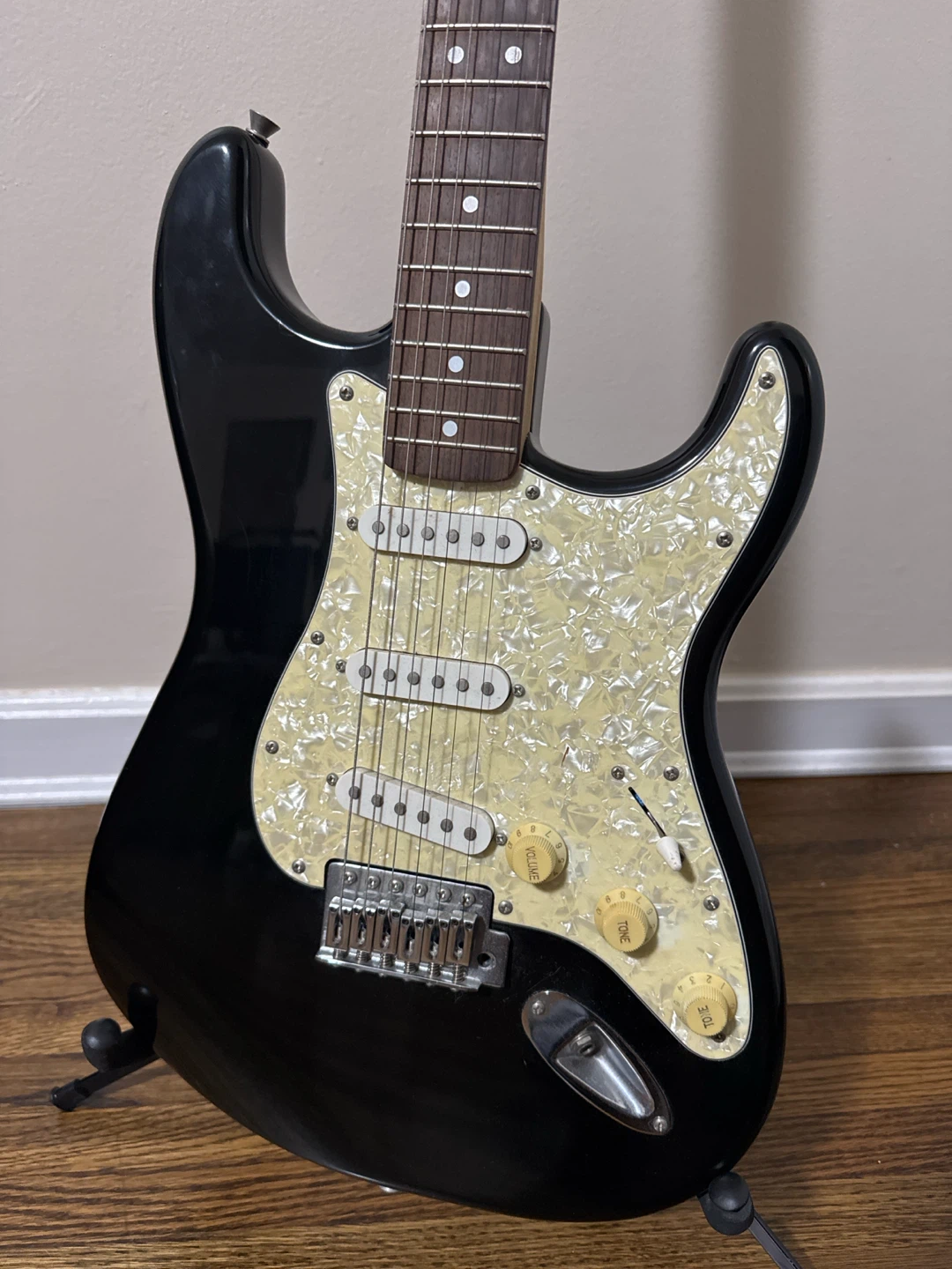 Squier by Fender Stratocaster Electric Guitar - photo 5