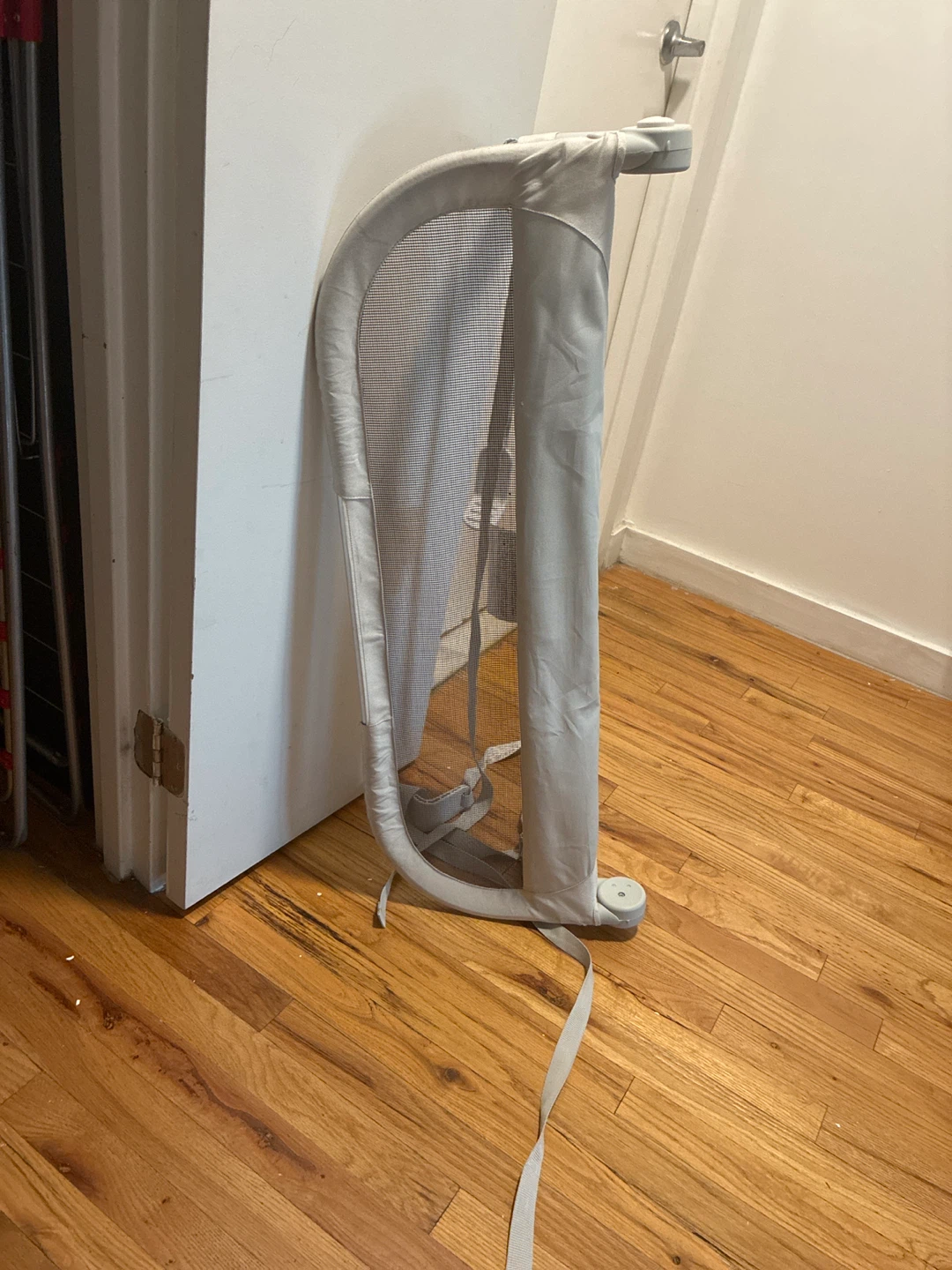 Munchkin toddler bed rail