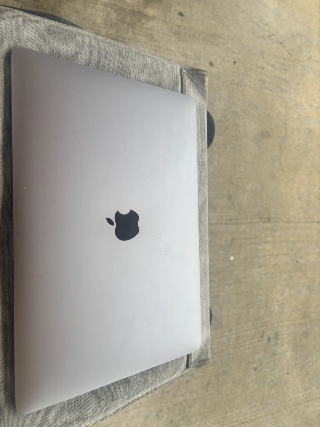 2020 Apple MacBook Air with 1.1GHz - photo 2