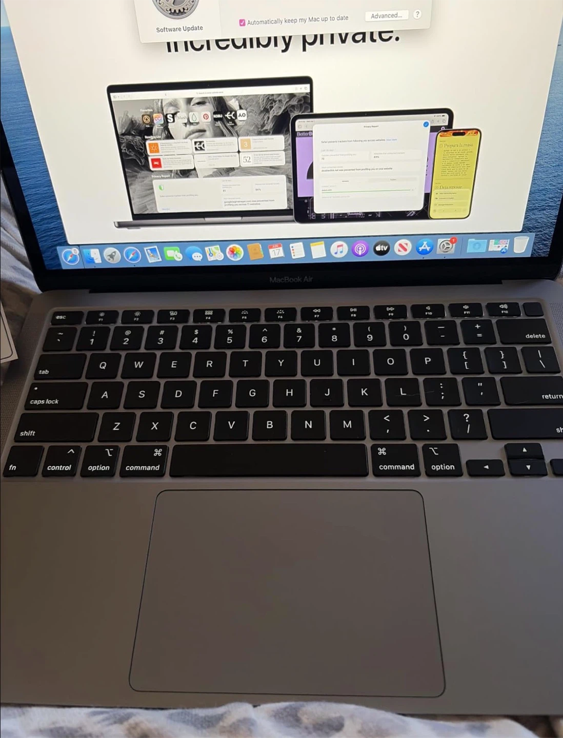 2020 Apple MacBook Air with 1.1GHz - photo 3