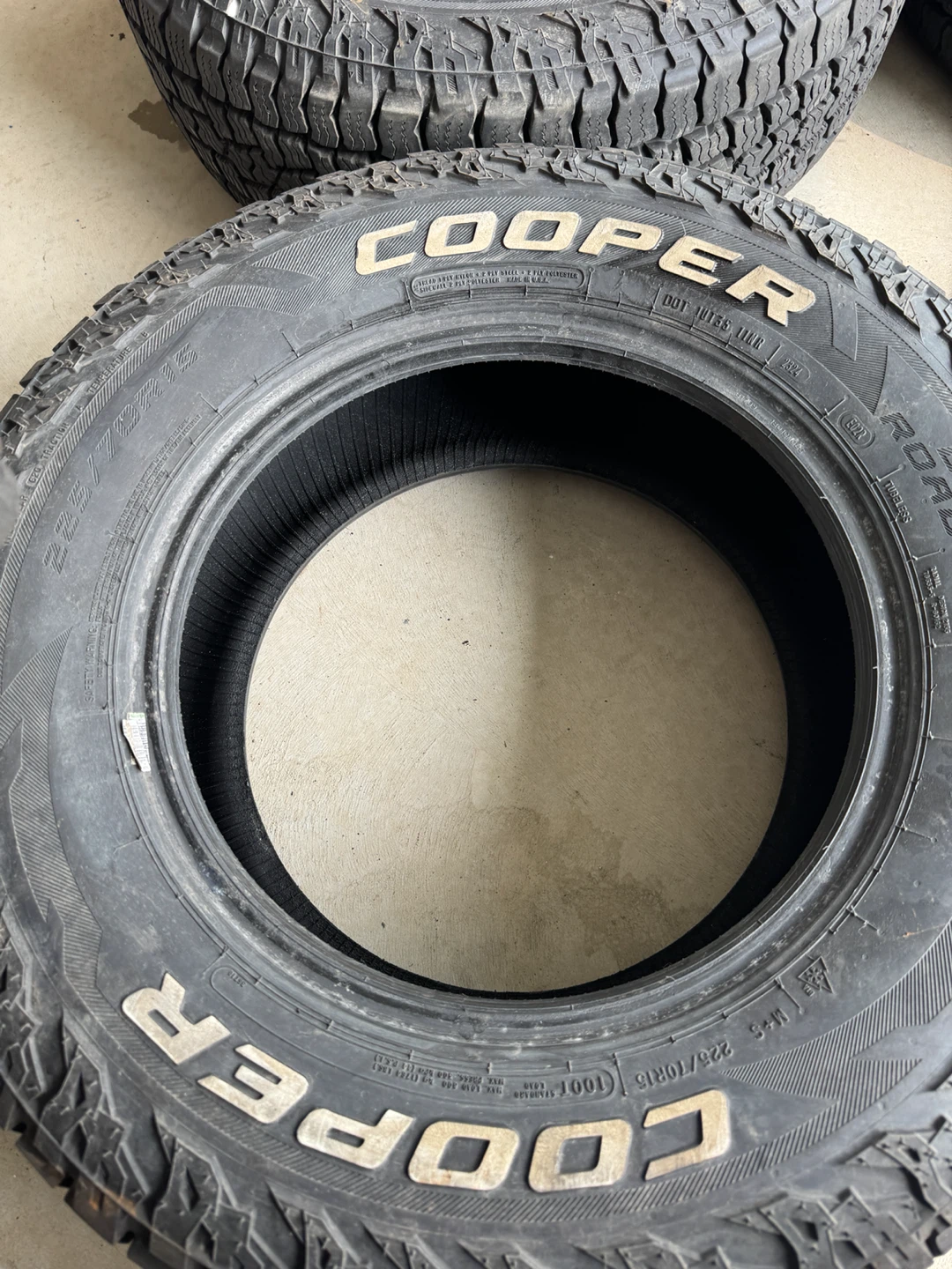 235/70R15 Cooper Tires – Set of 4 – DOT 2324 – Excellent - photo 5