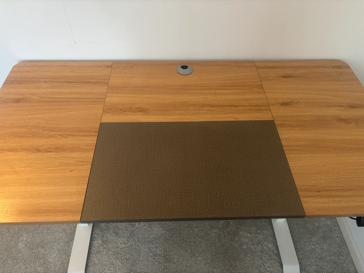 Desk - Height Adjustable - photo 4