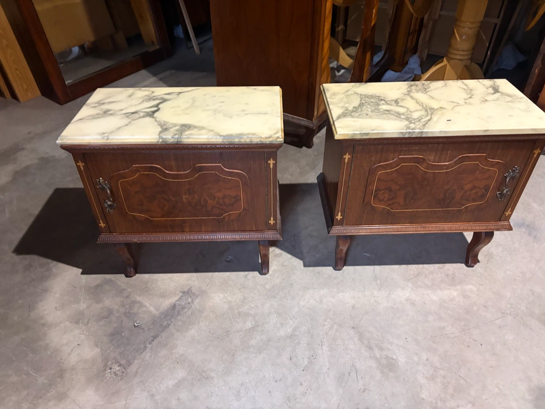 Free delivery antique pair of Vintage Marble Top Nightstands - photo 3