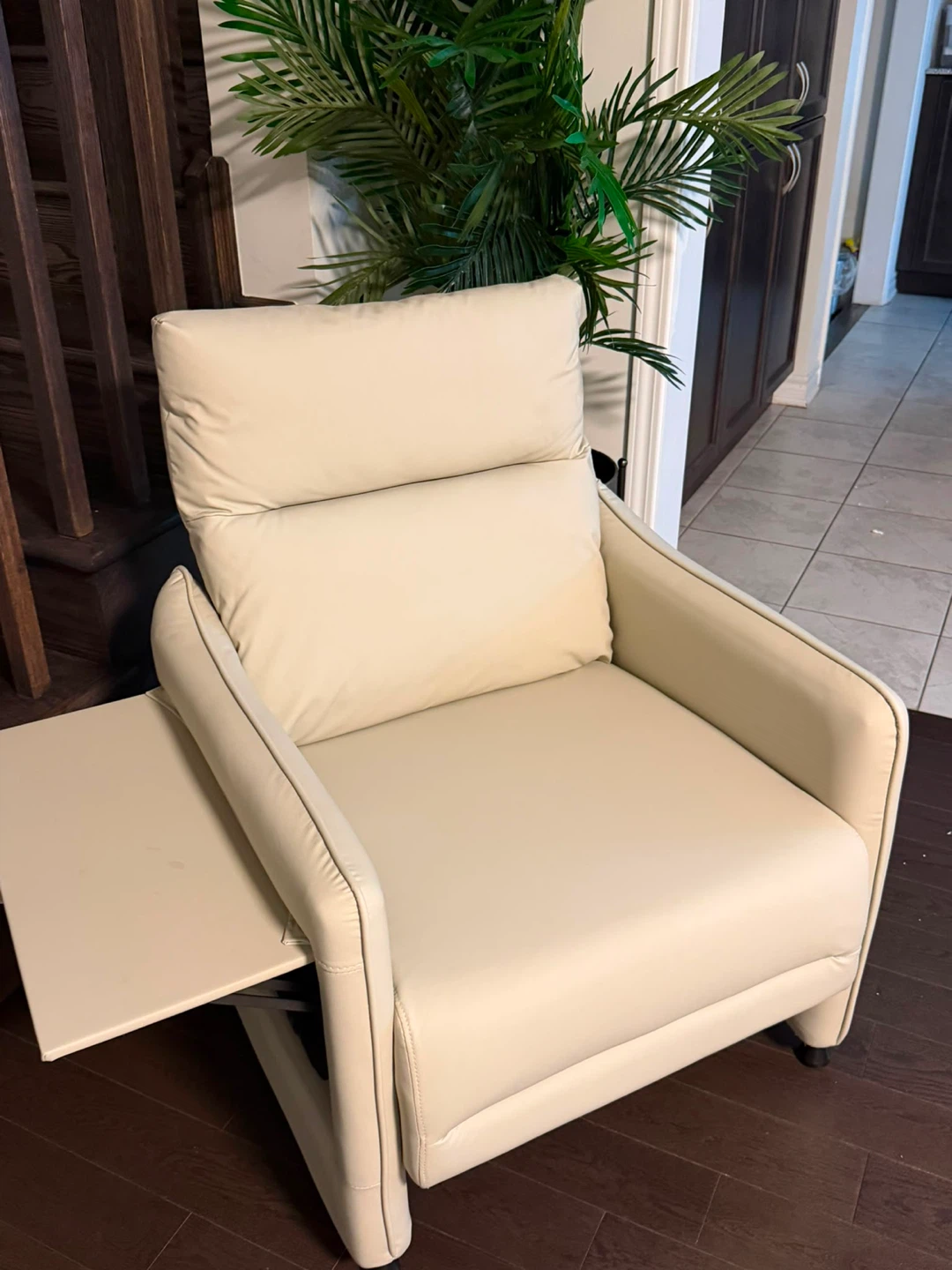 Cream Leather Recliner Chair