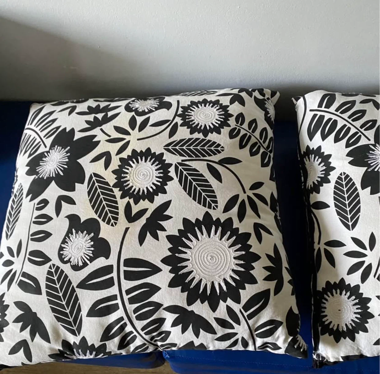 Decorative - Black & White floor cushions