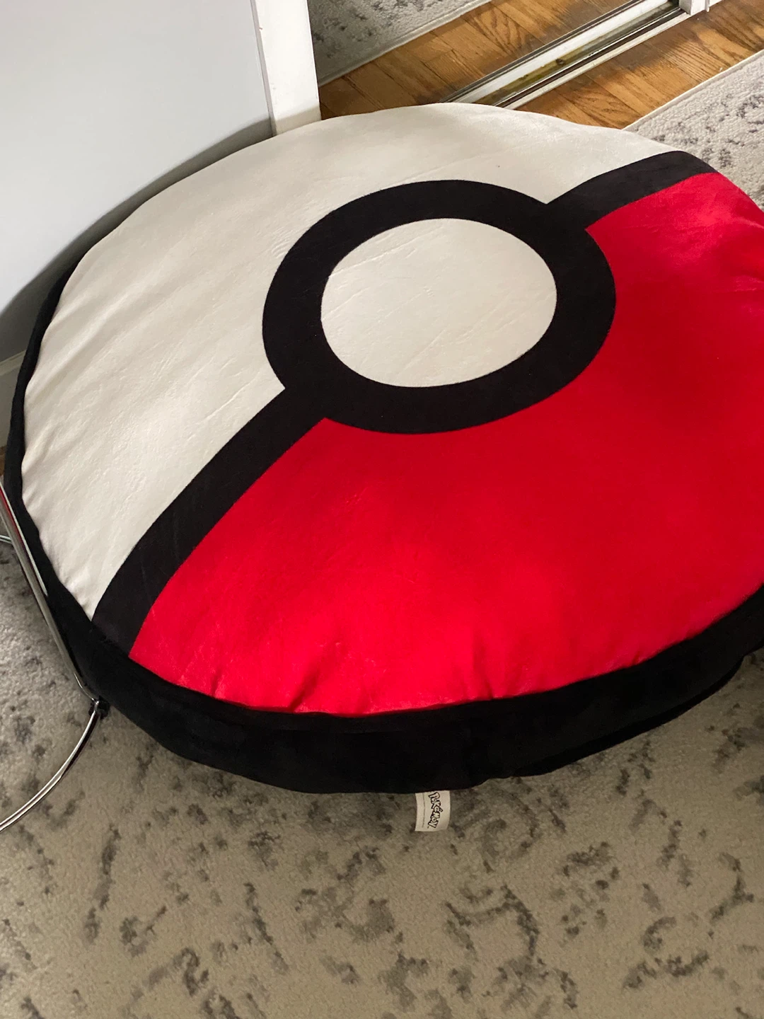 Pokemon Pokeball Plush floor cushion - photo 2