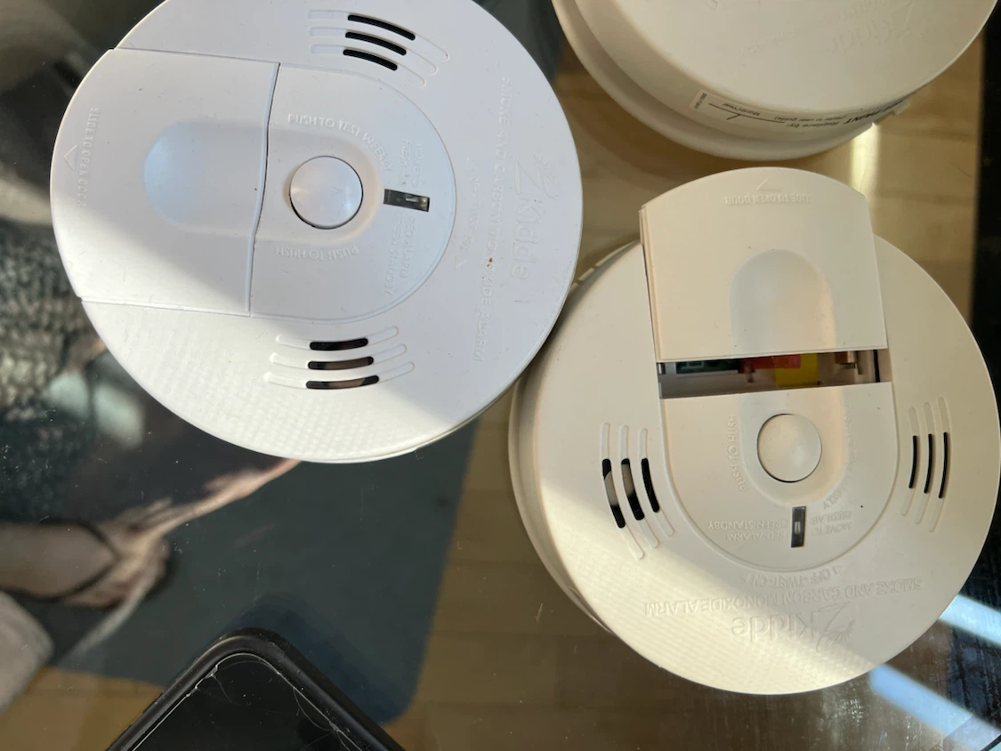 Smoke and Carbon Monoxide Alarms (2 Pack) - photo 3