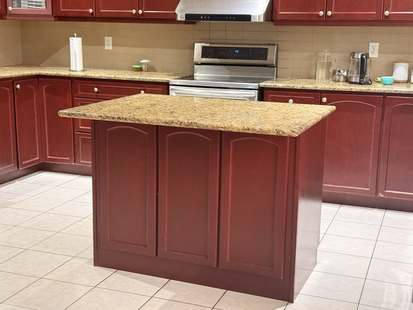 Kitchen Island and cabinets