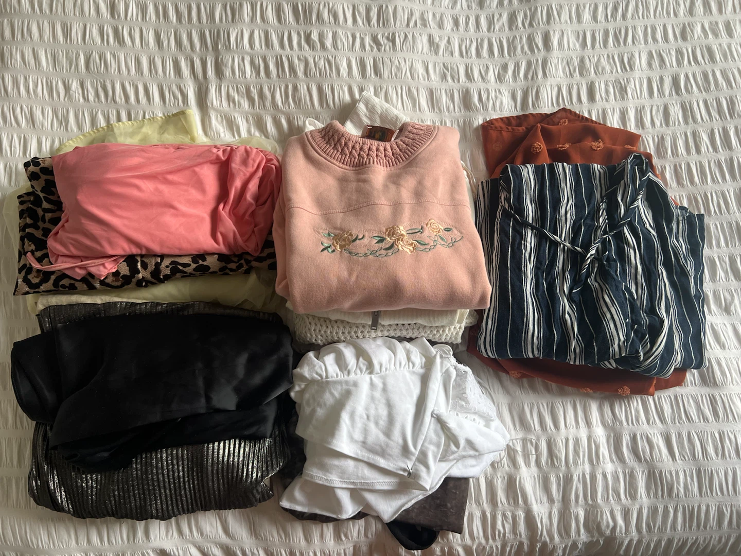 Free- Bundle of Women's clothes