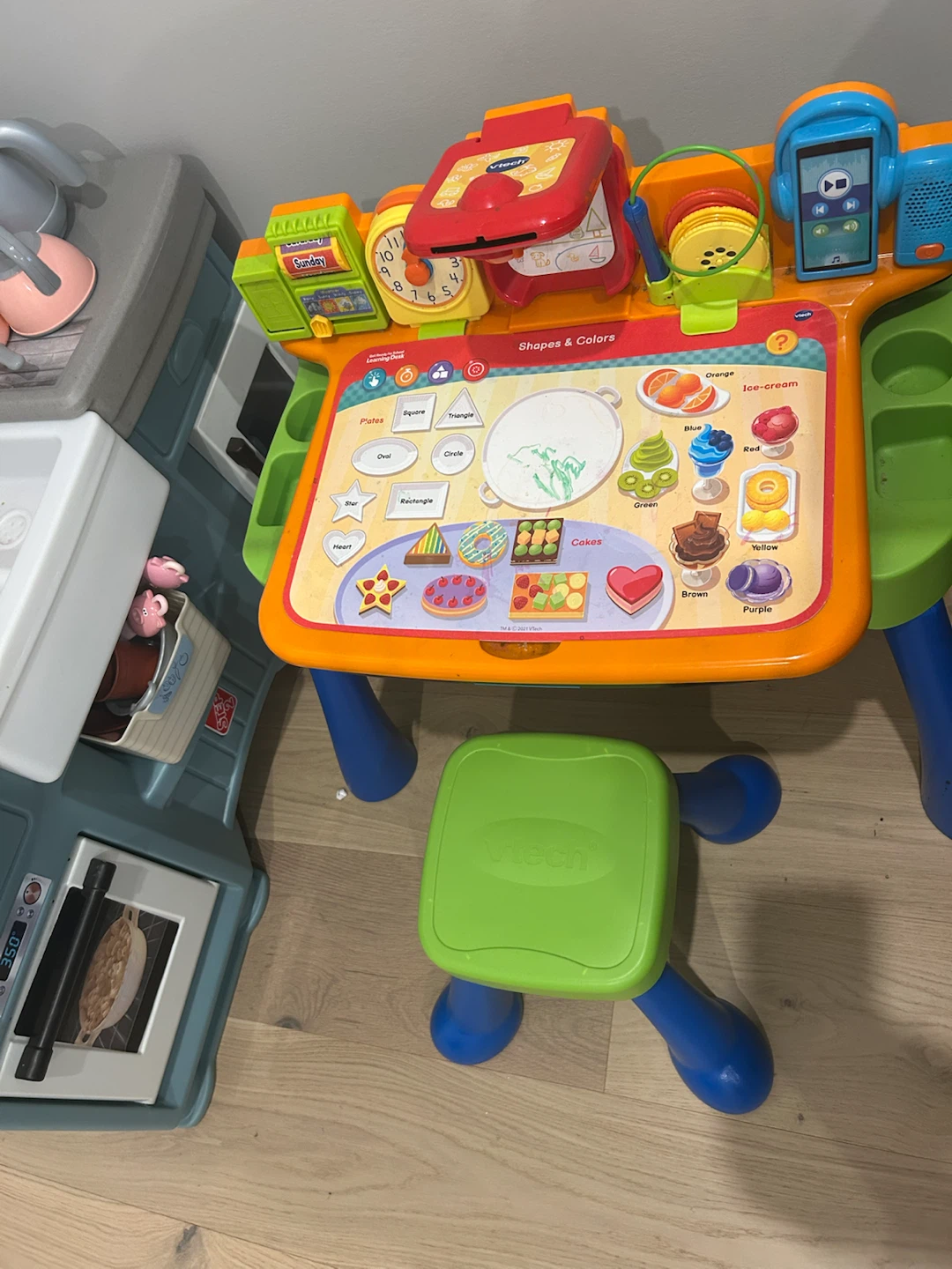VTech 5-in-1 Learning Desk with Stool - photo 3