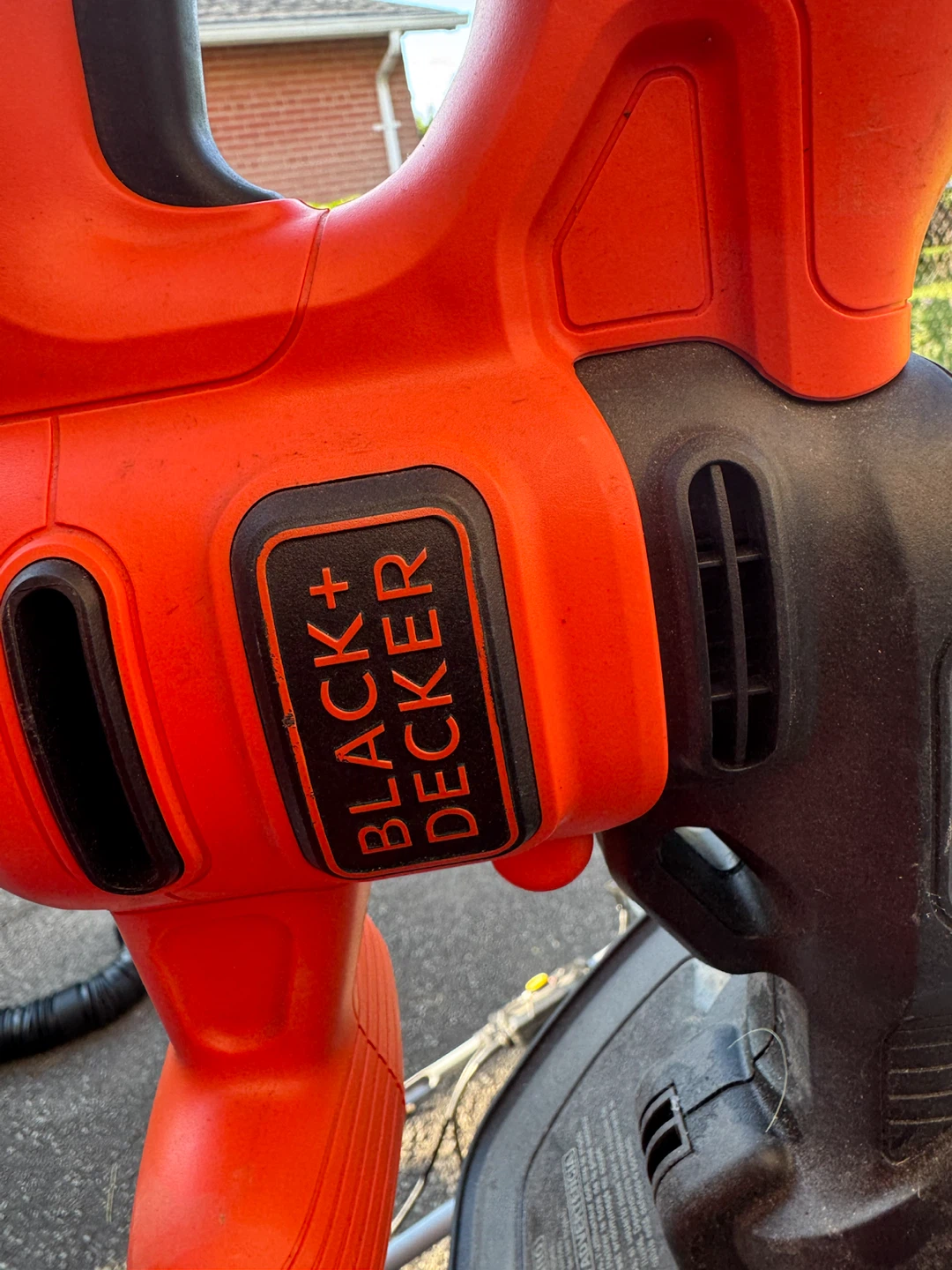 Black+Decker BEHT100 Hedge Trimmer - 16 inch