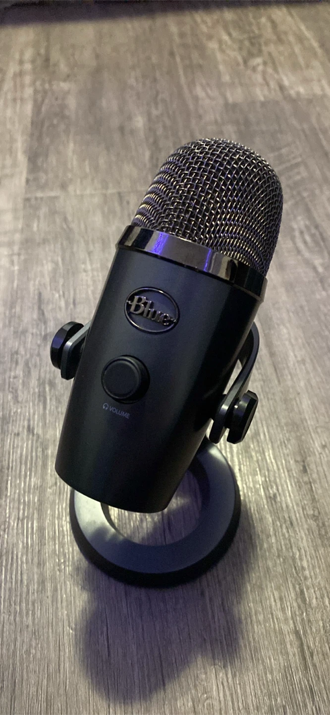 Blue yeti nano microphone
