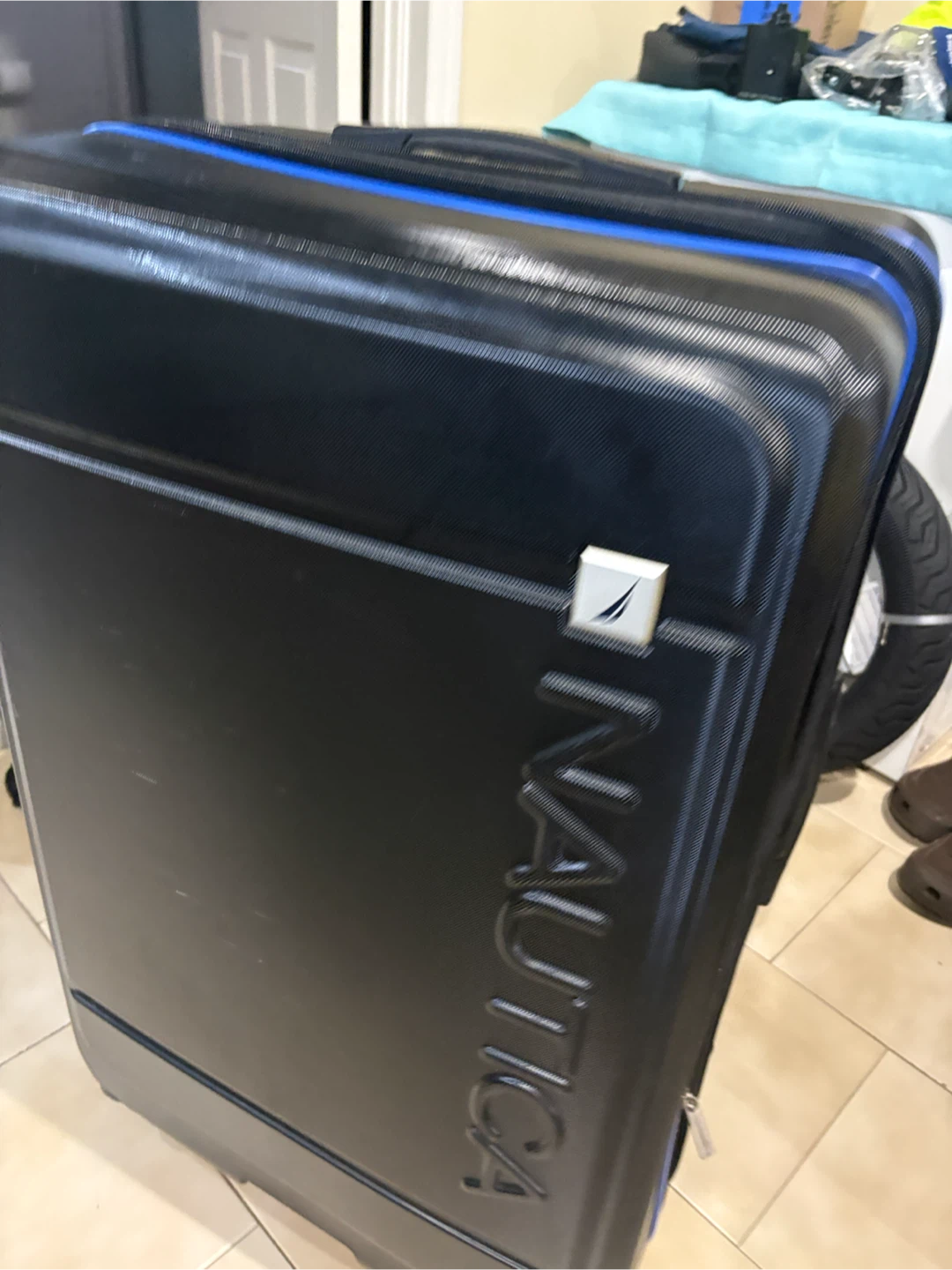 Nautica Black Hardside Suitcase 32” - photo 2