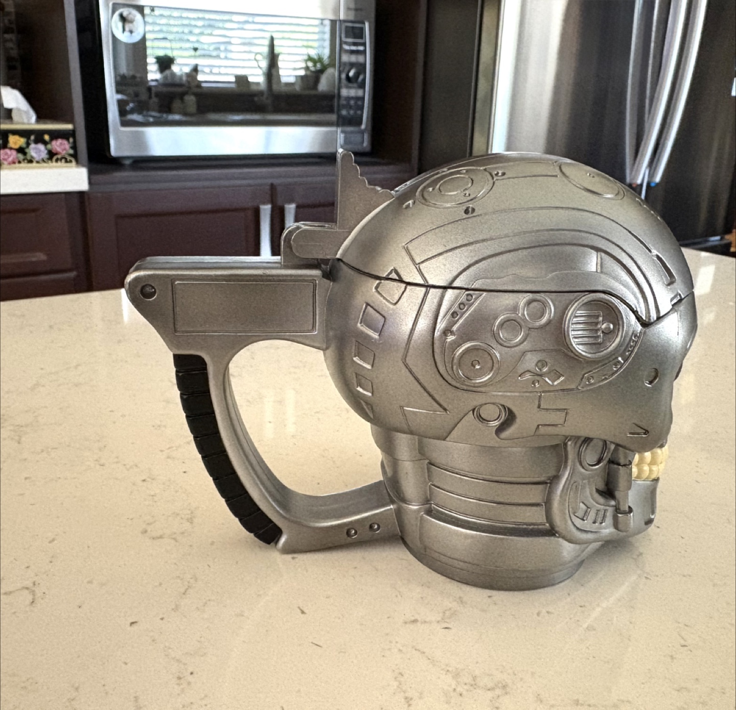 Terminator Skull Mug with Lid from Universal Studio - photo 3