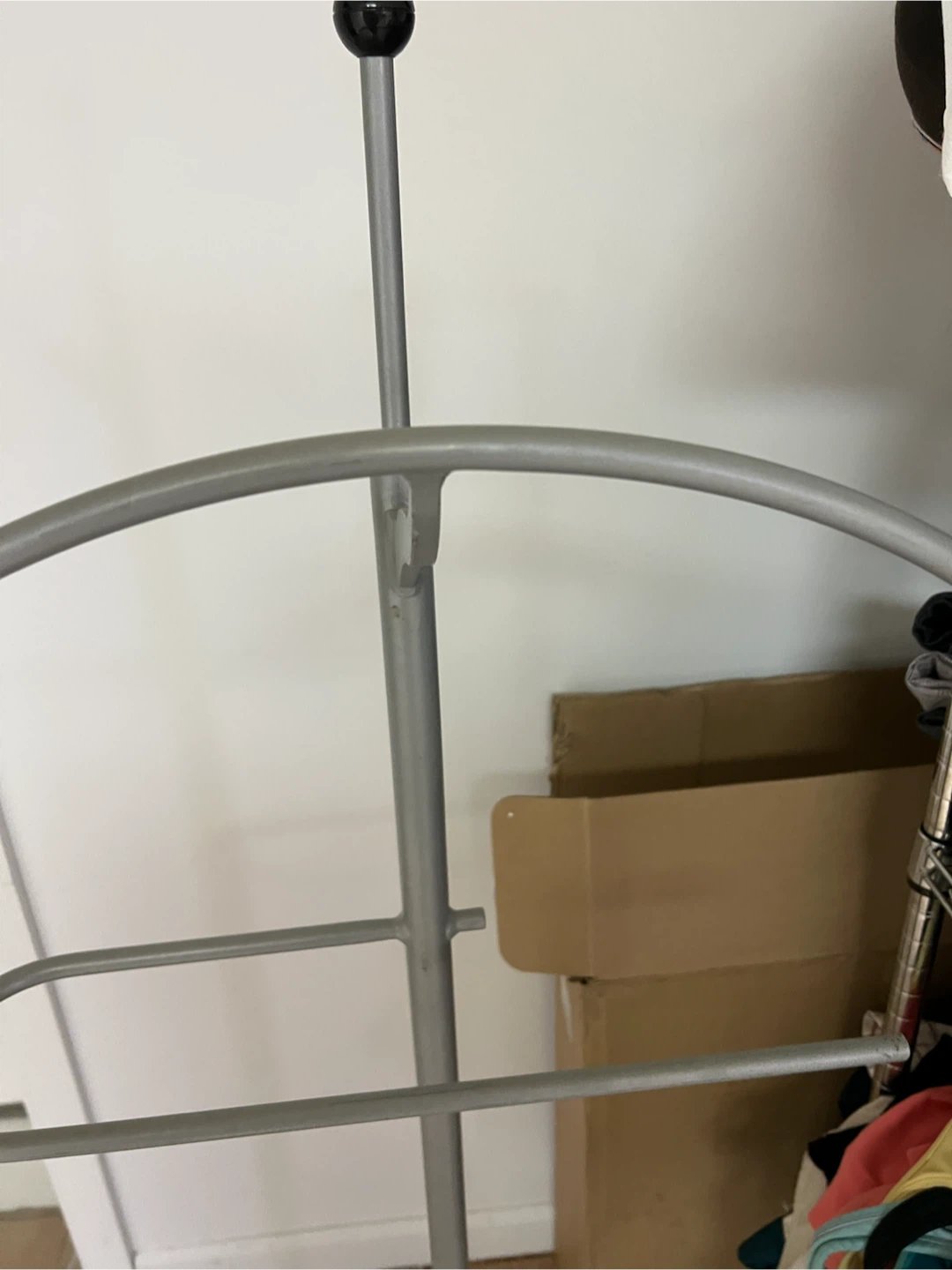 Metal Garment Valet Stand - photo 3