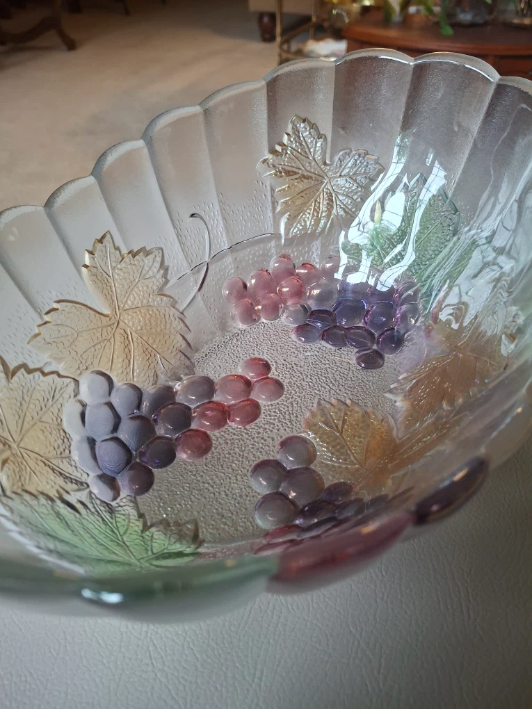 Beautiful large textured fruit bowl