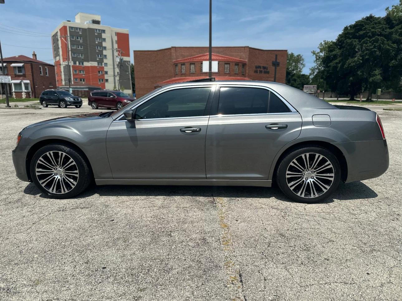 2012 Chrysler 300S - photo 2