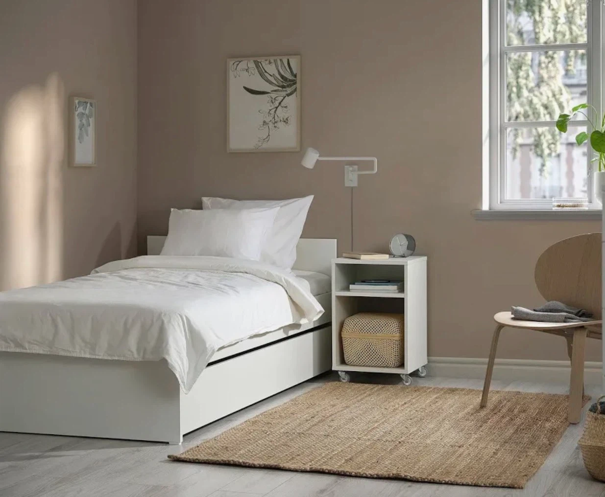 IKEA famous Trundle Bed with two mattresses with storage - photo 4