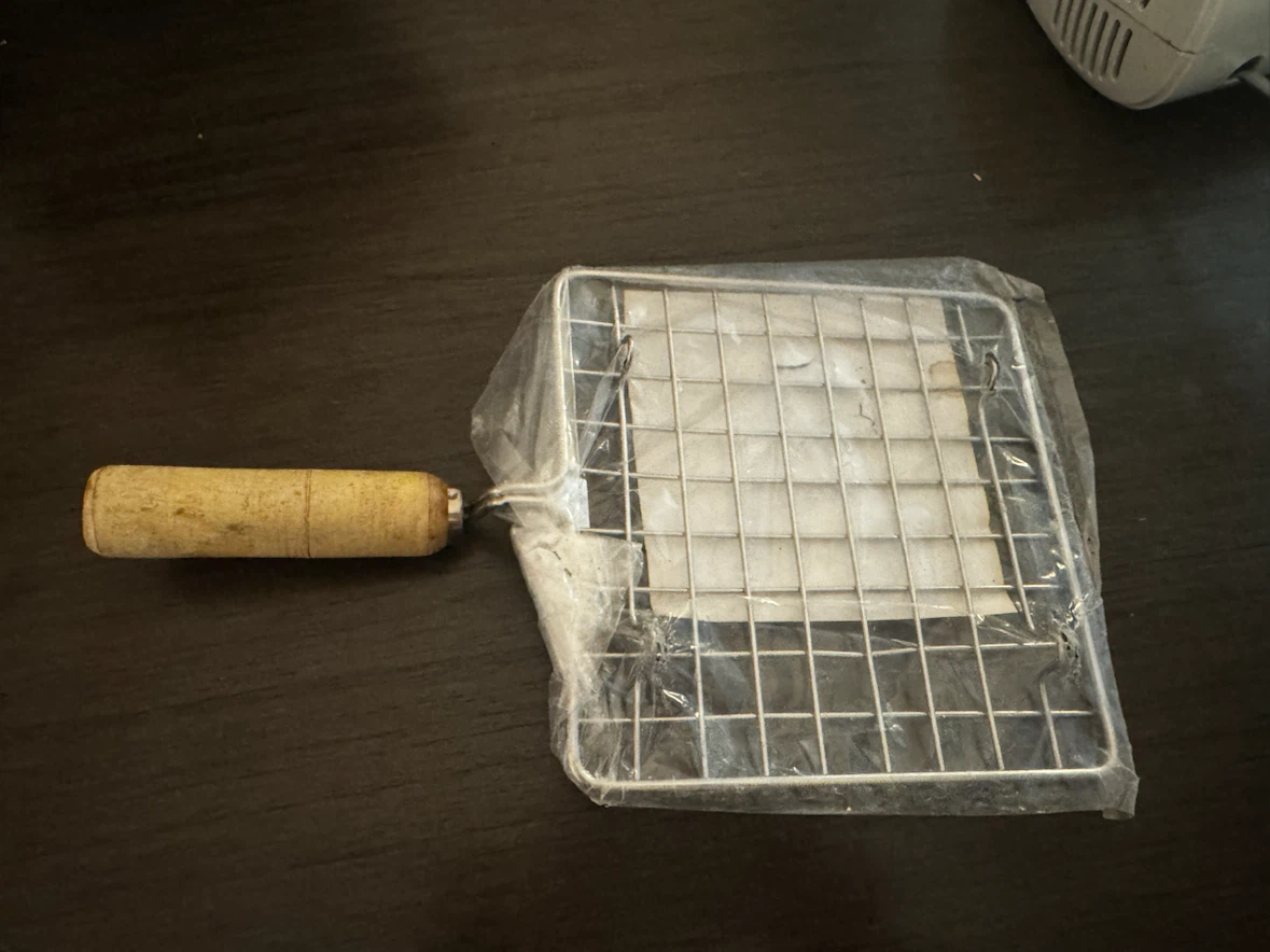Roti Wood Handle Roaster Big