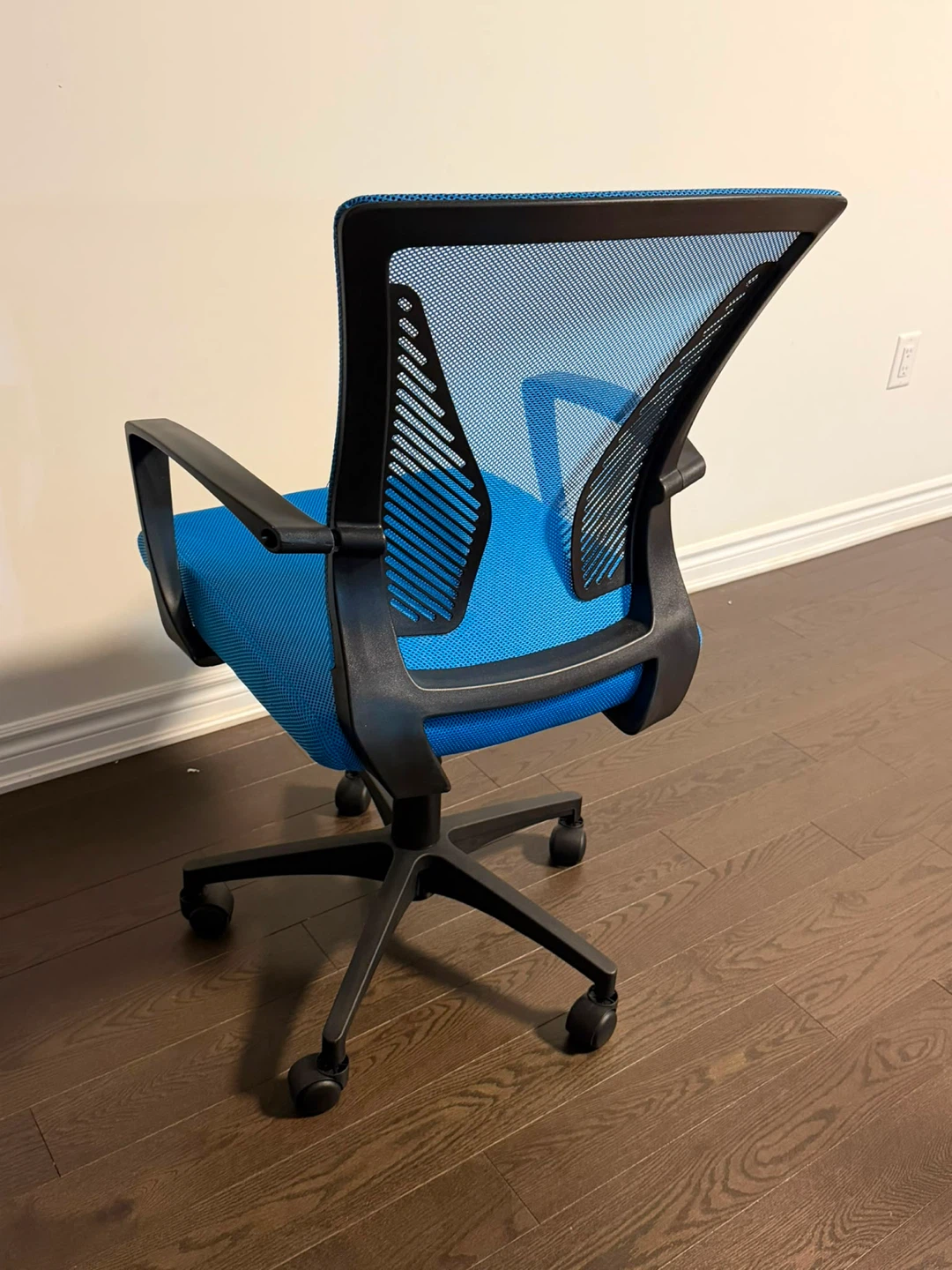 Blue Mesh Office Chair - photo 2