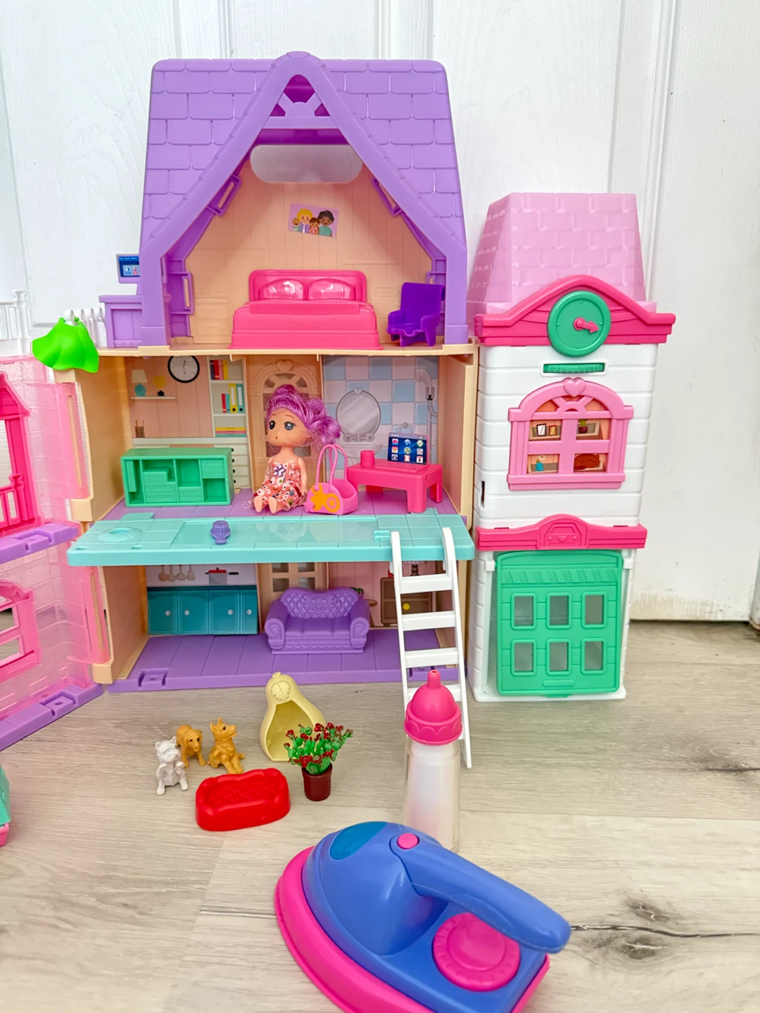 Kid's Toy Dollhouse with Accessories - photo 2