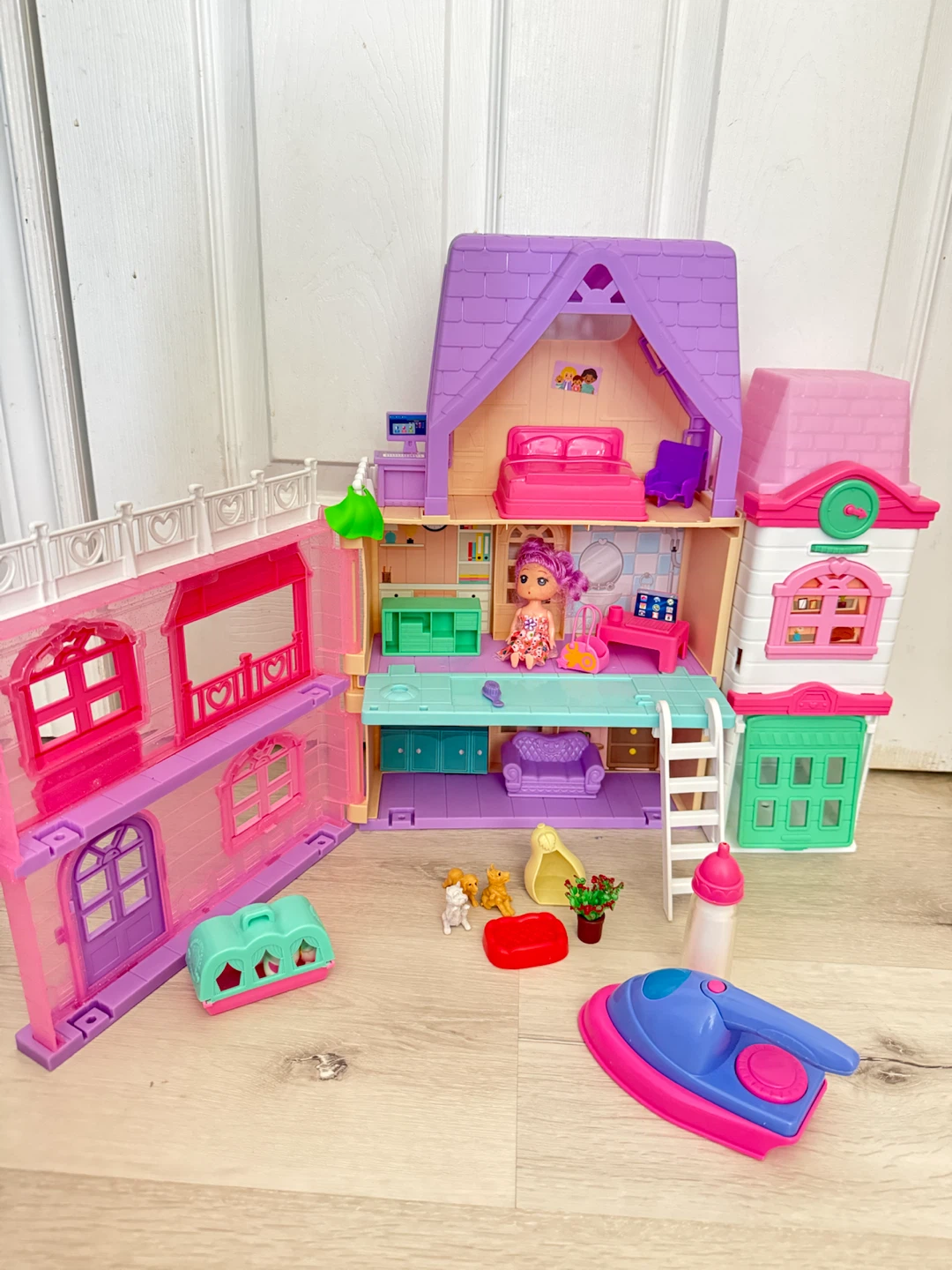 Kid's Toy Dollhouse with Accessories