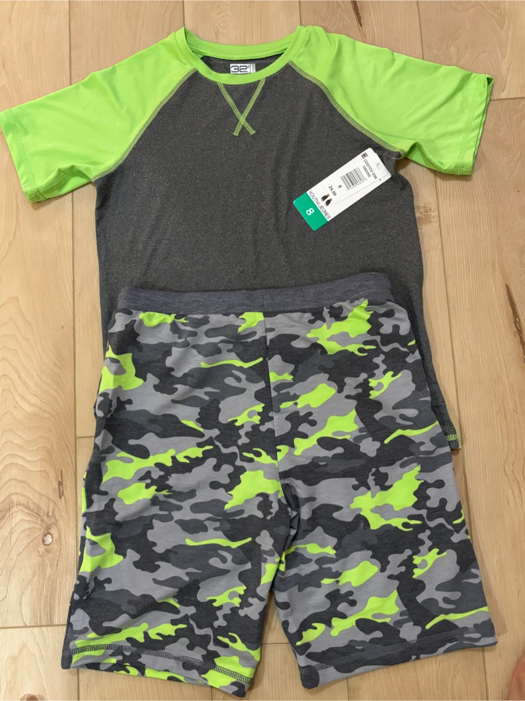 32 Degrees Youth T-Shirt and Shorts Set Size 8 - photo 3