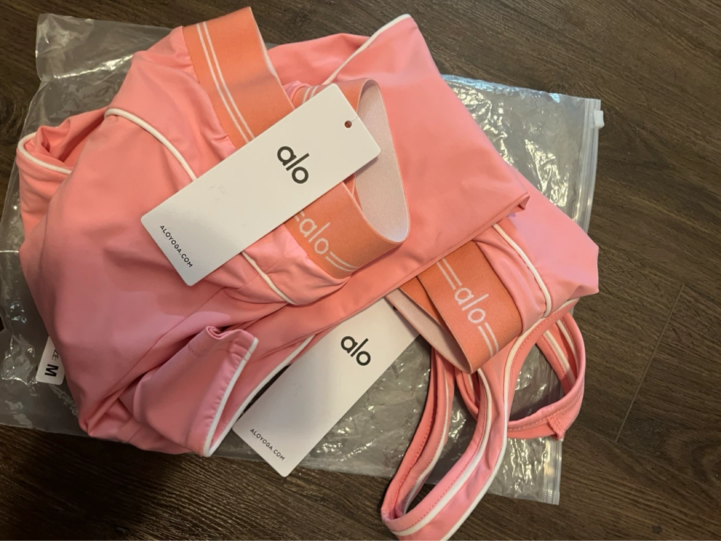 Alo Yoga Set (Medium) - photo 3