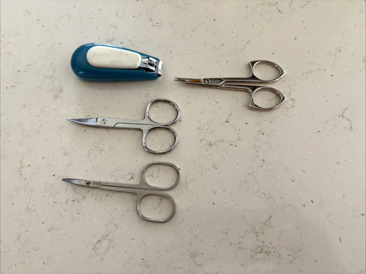 Nail Clippers and 3 Scissors Set - photo 2