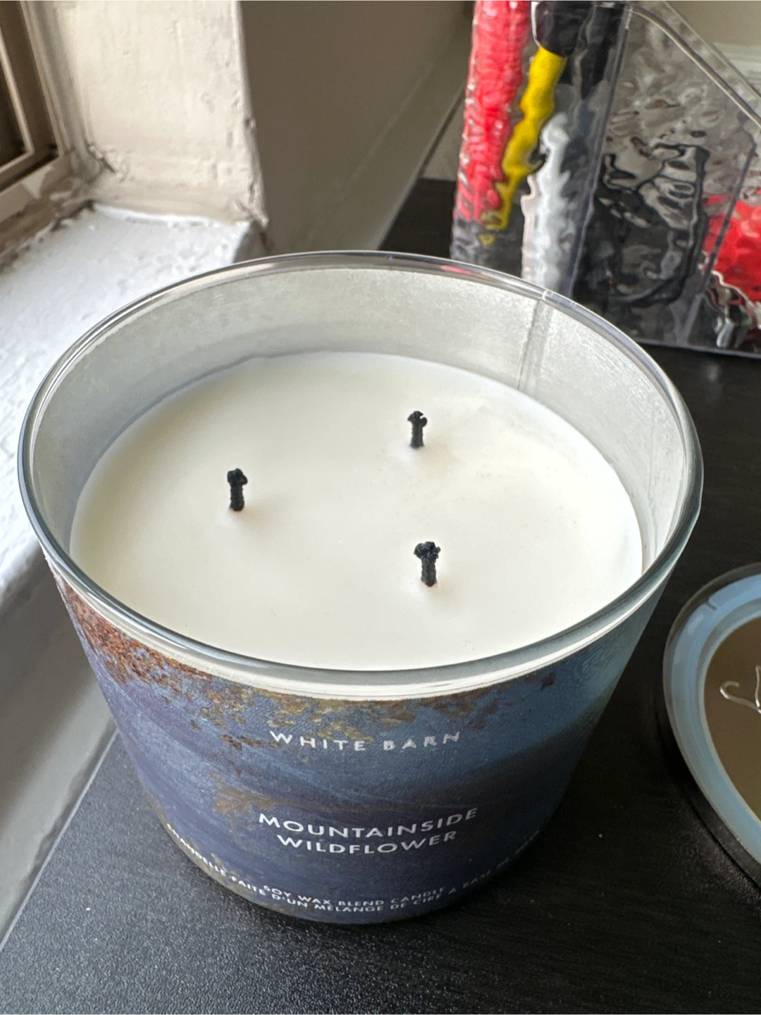 White Barn Mountainside Wildflower 3-Wick Candle - photo 2