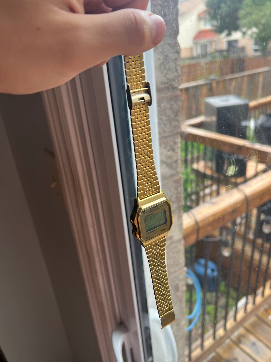 Timex T80 Gold Digital Watch - photo 2