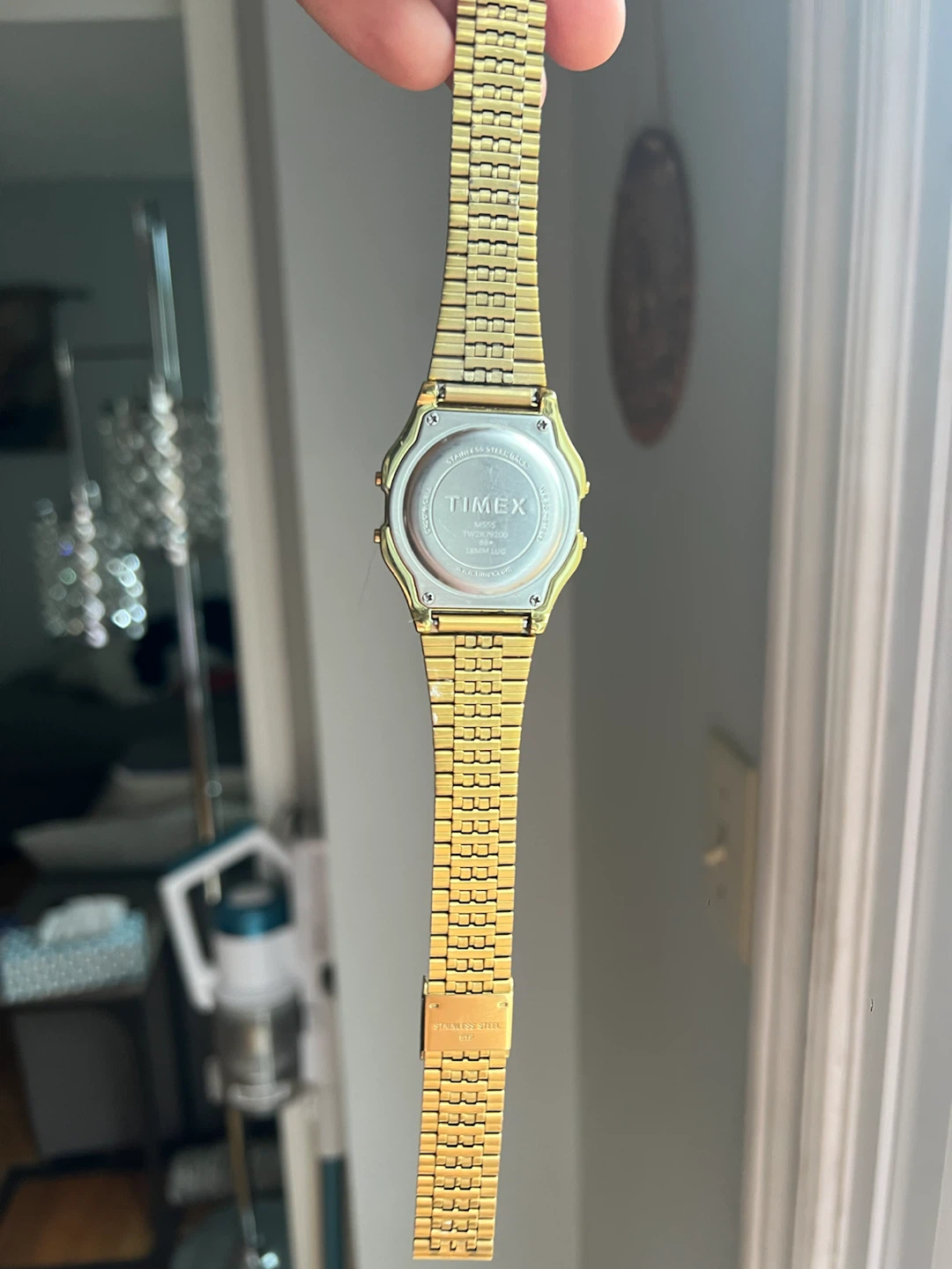 Timex T80 Gold Digital Watch - photo 4