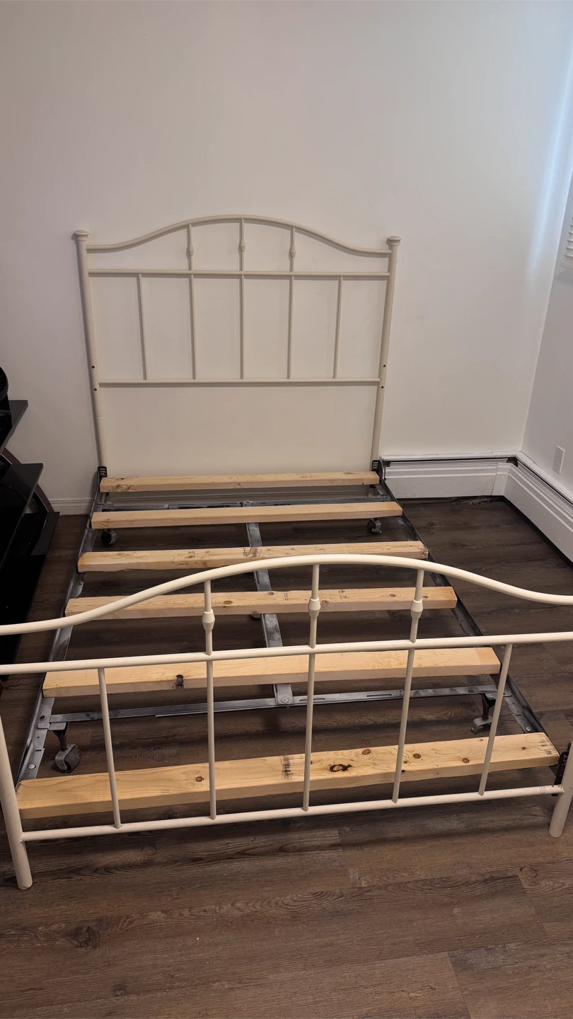 Metal Bed Frame with Headboard & Footboard (with Wooden Slats)