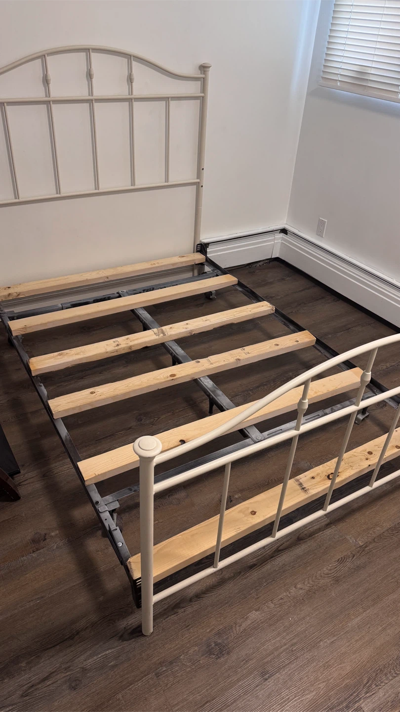 Metal Bed Frame with Headboard & Footboard (with Wooden Slats) - photo 2