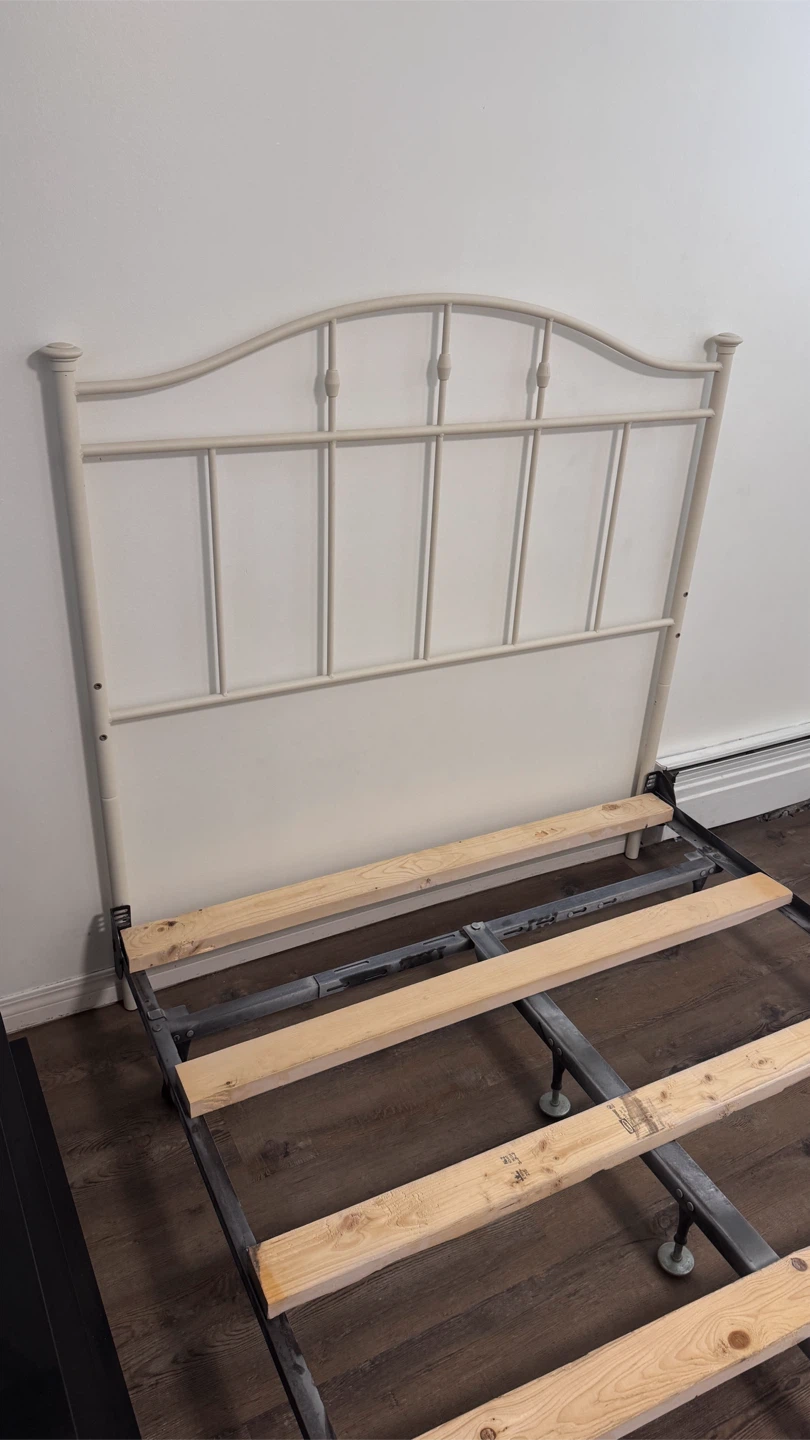 Metal Bed Frame with Headboard & Footboard (with Wooden Slats) - photo 3