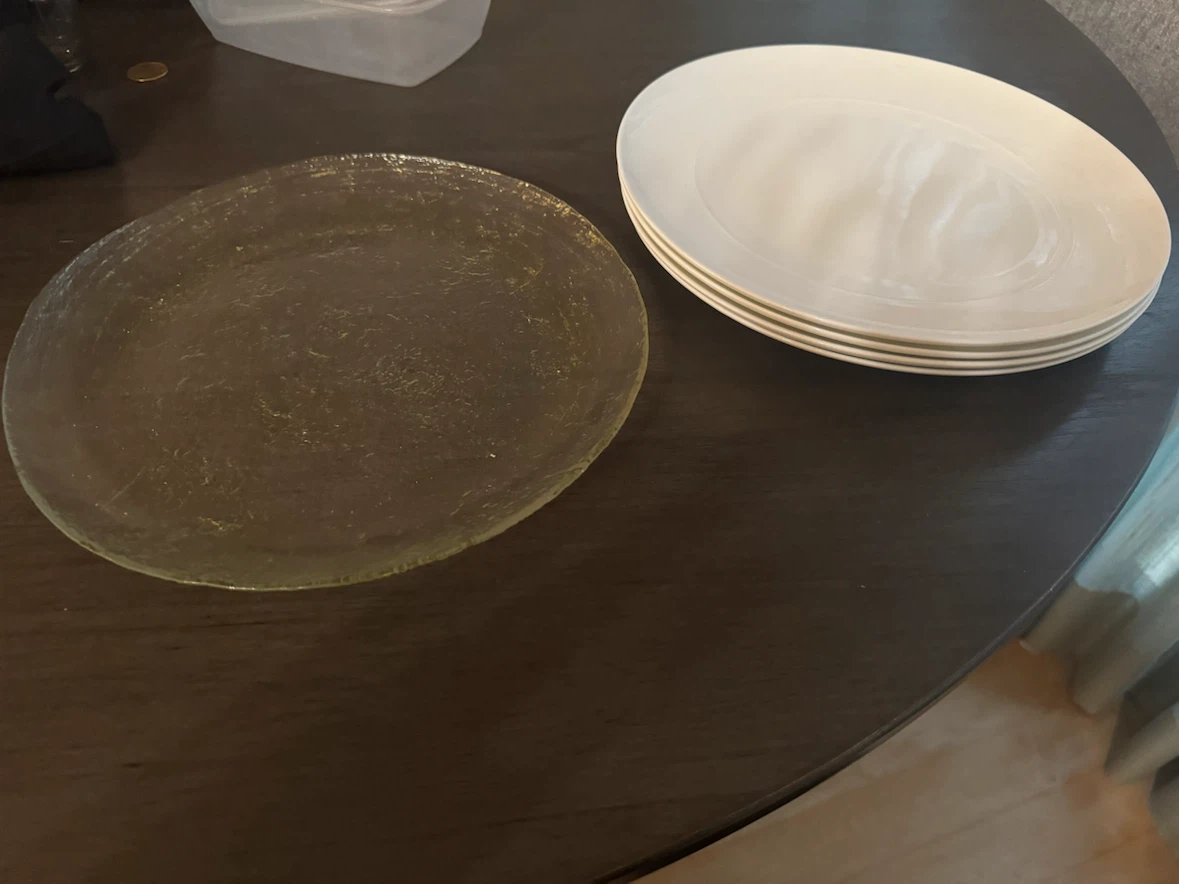 Set of 5 plates - Mikasa plates
