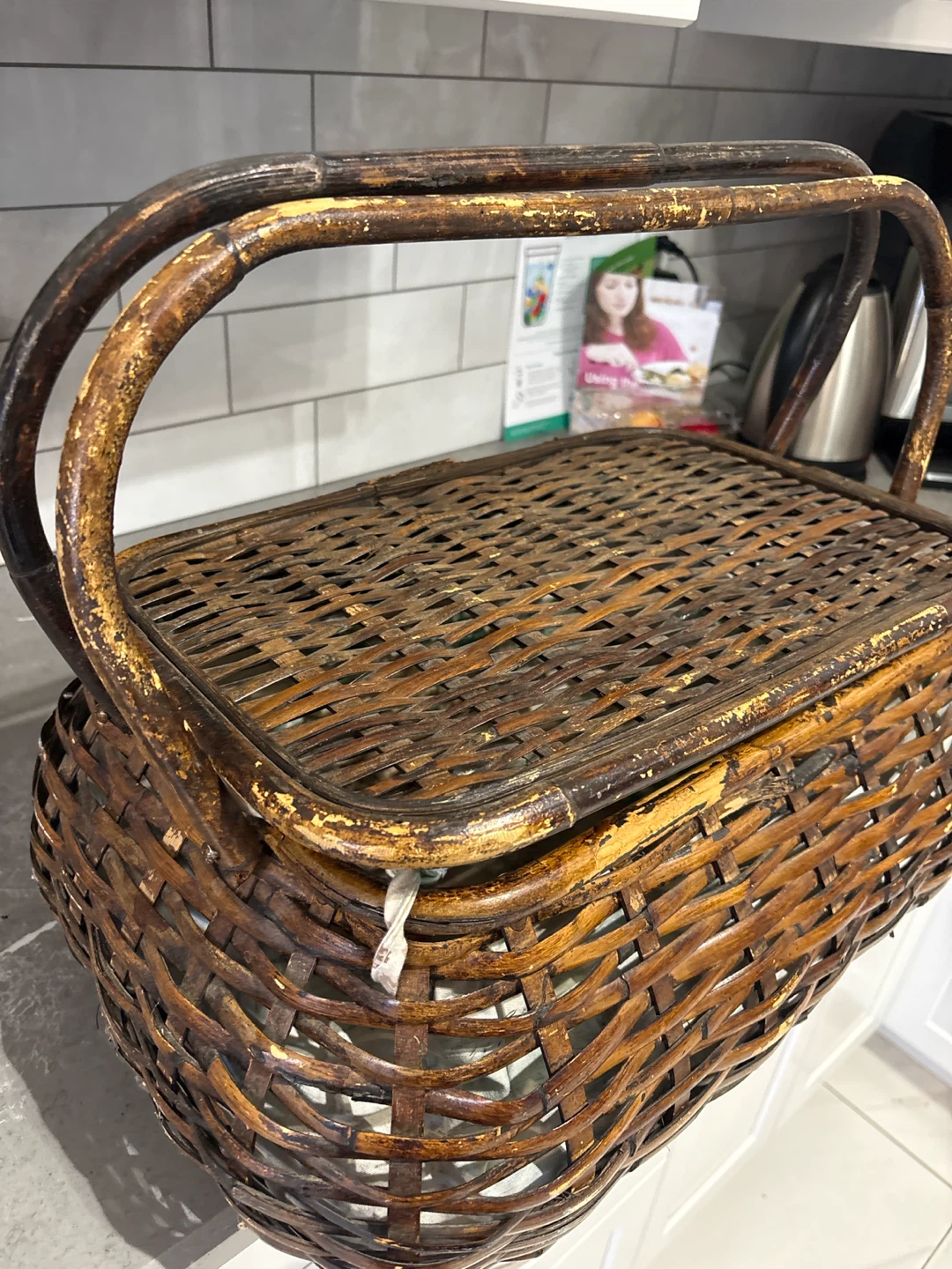 Vintage Wicker Picnic Basket - photo 4