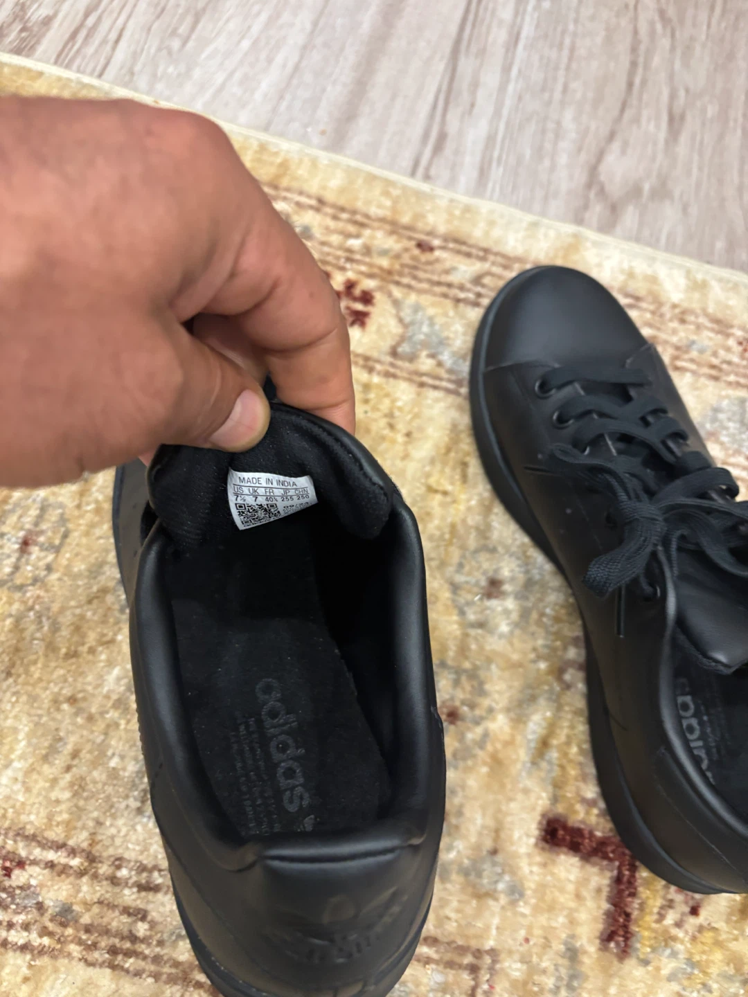 Adidas Stan Smith Shoes - Black 7.5 - photo 4