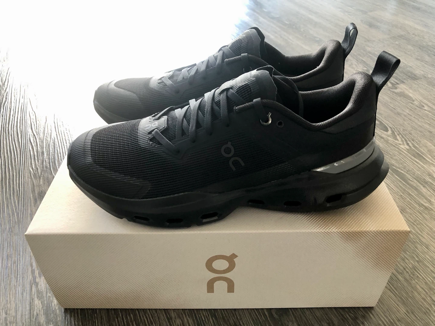 New ON Men’s Training Shoe 9.5 - photo 5