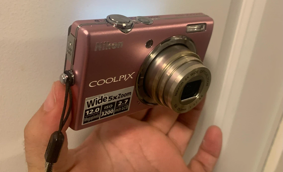 Nikon COOLPIX Pink Digital Camera - 12.0 Megapixels - photo 4