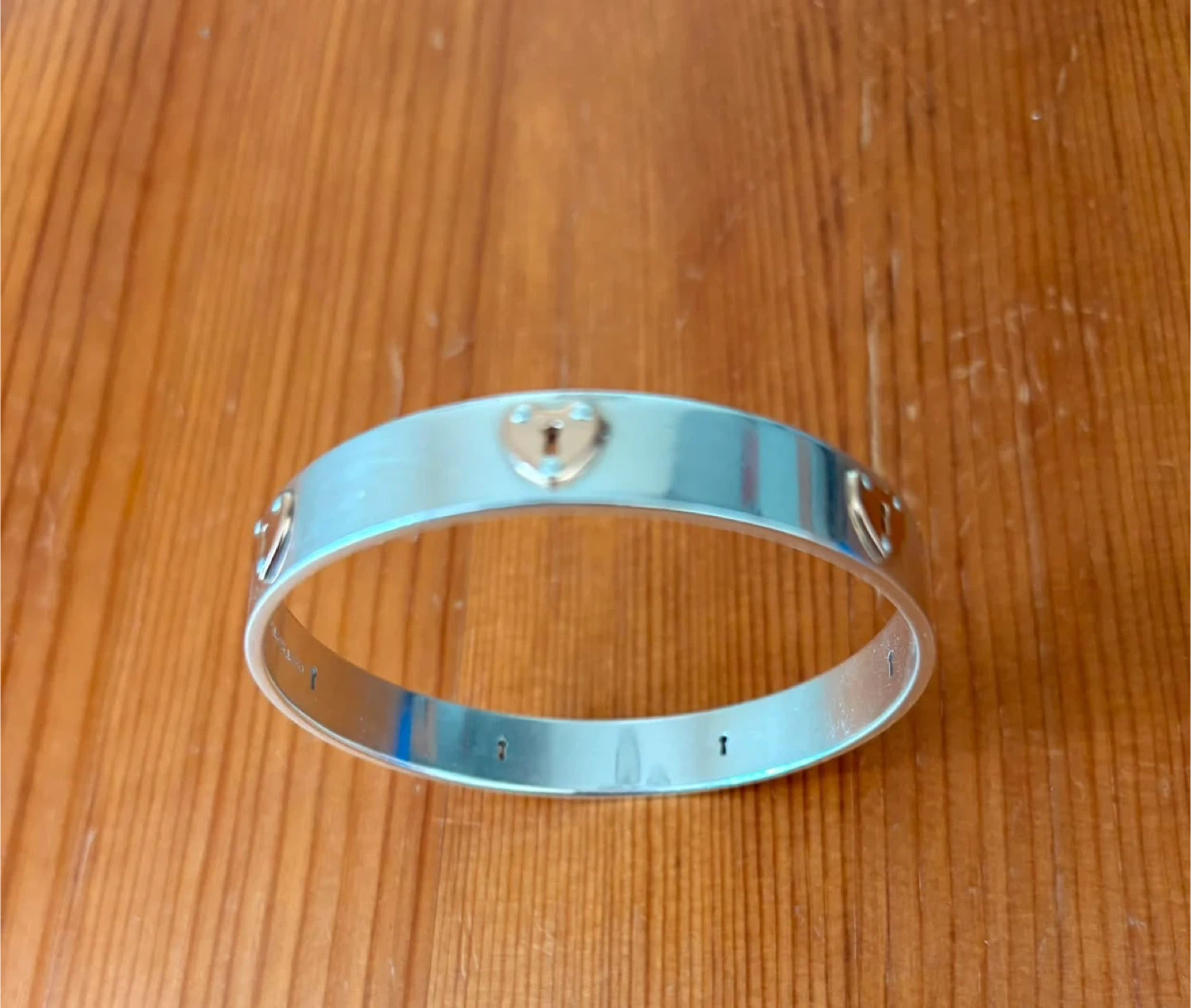 💯 Authentic Tiffany and Co. Silver & 18k RGold Heart Lock Bangle - photo 5