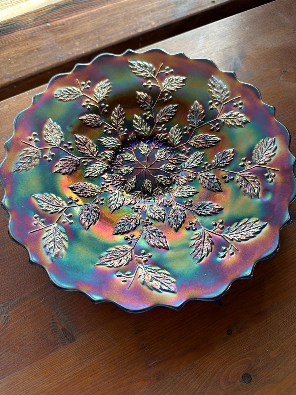 Fenton Art Glass Antique plate       plate  plart