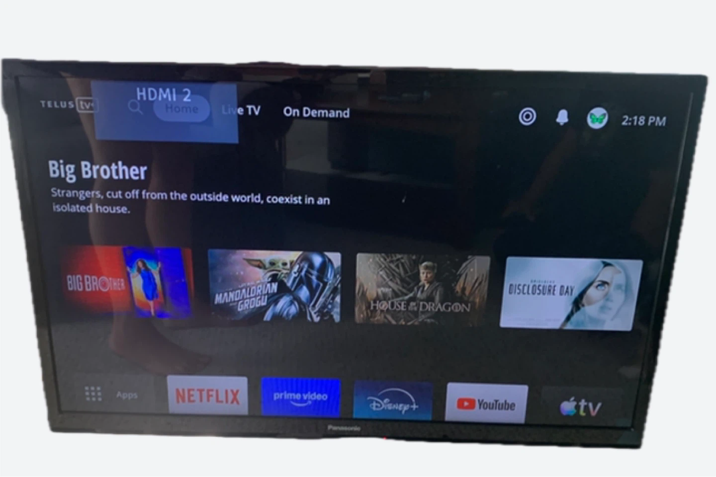 Panasonic 32-inch TV with Roku Remote - photo 2