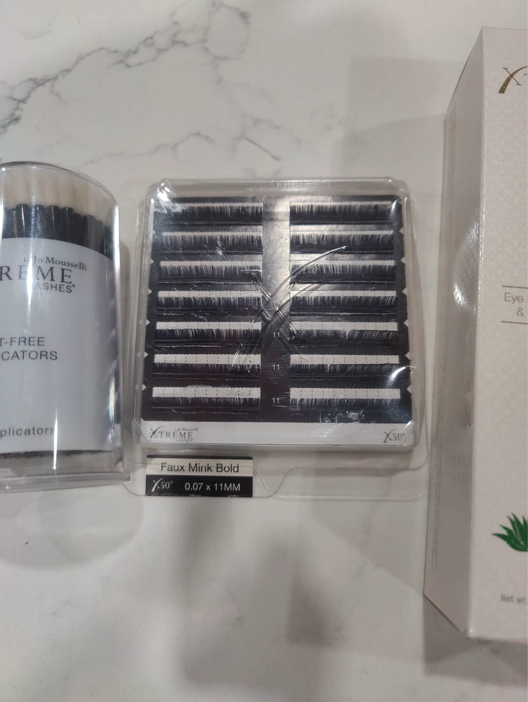 Xtreme lash extension items - photo 3