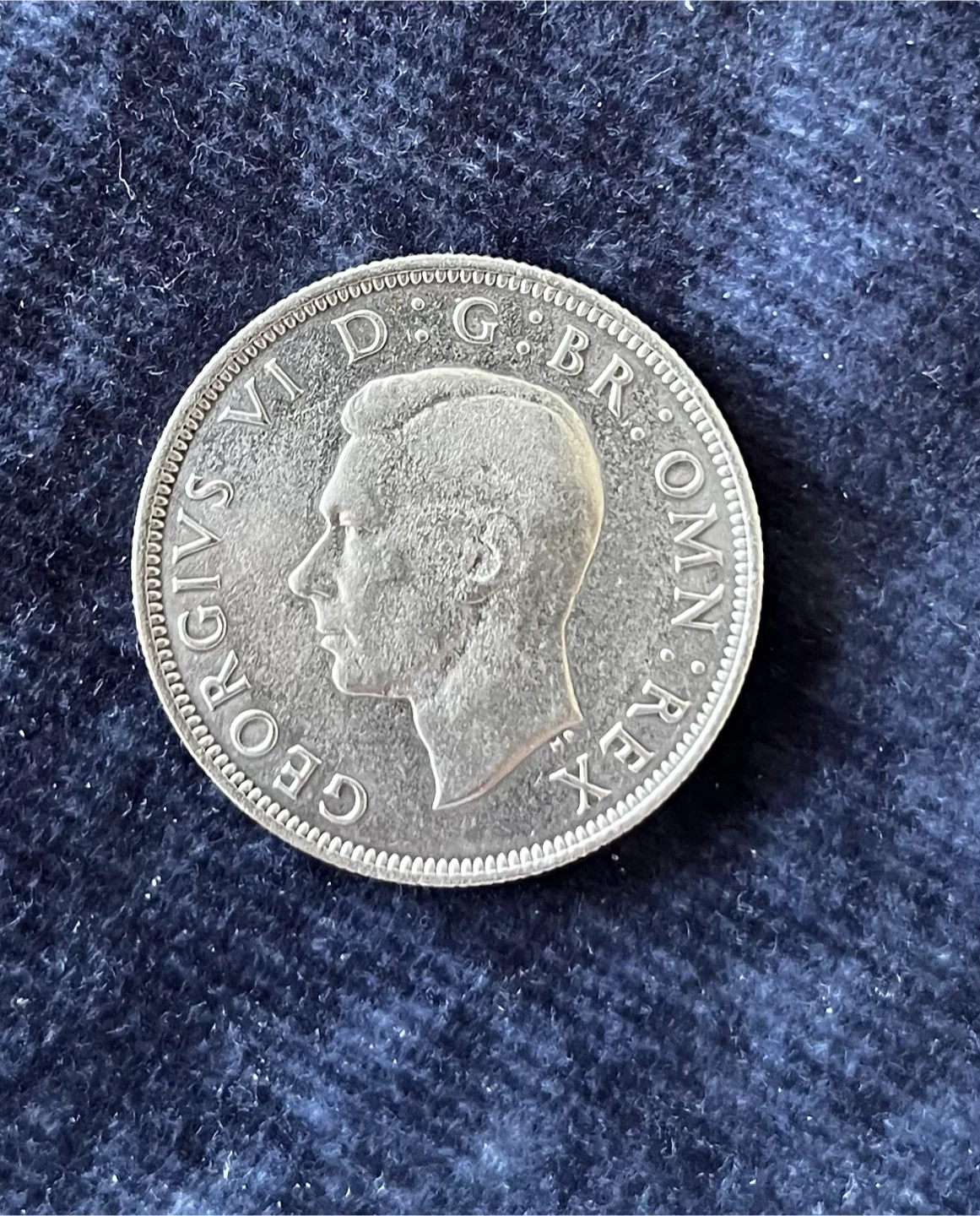 Vintage 1941  UK George VI Silver Half Crown Coin - photo 4