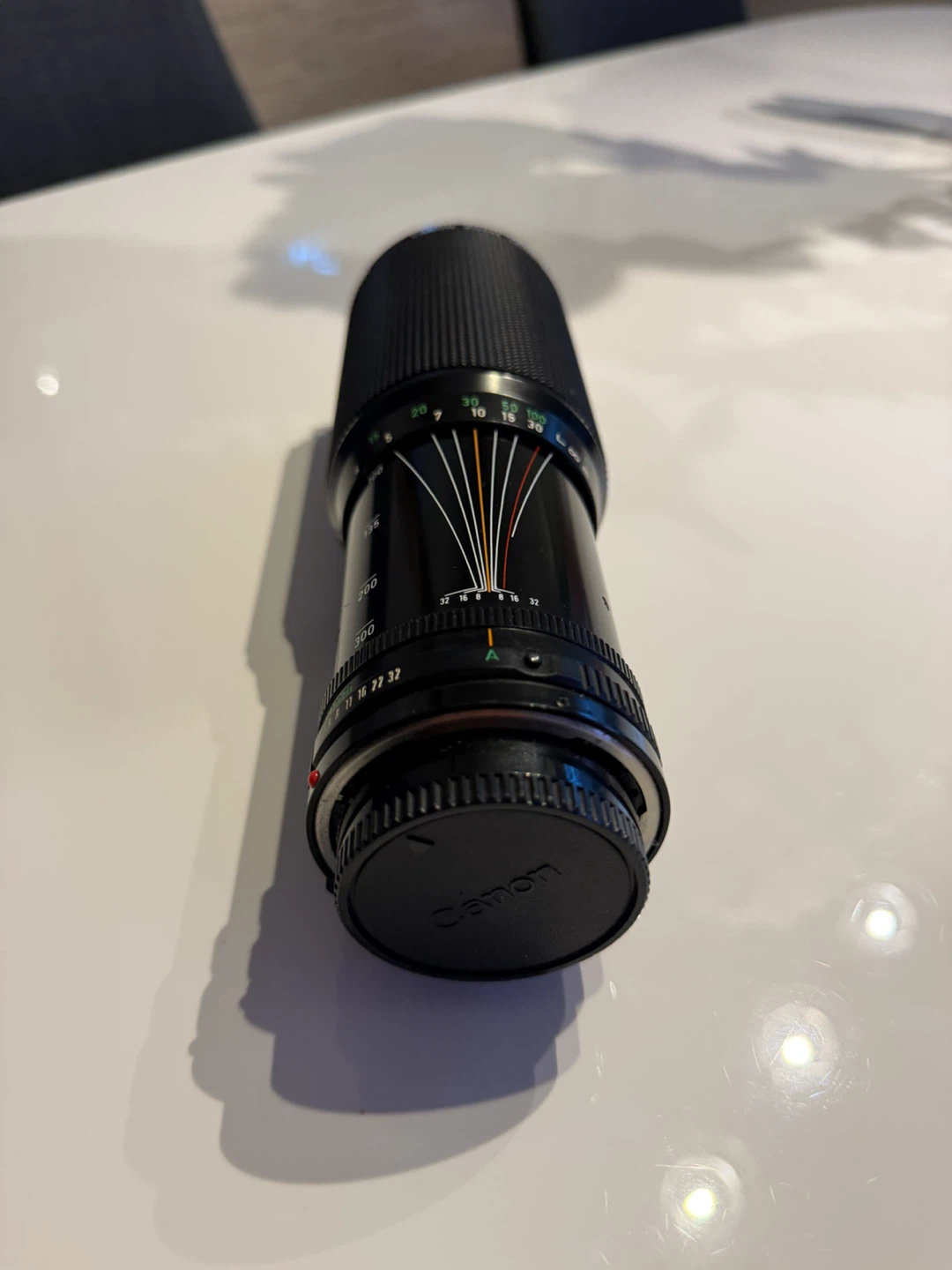 Canon FD 80-200mm f/4 Zoom Lens